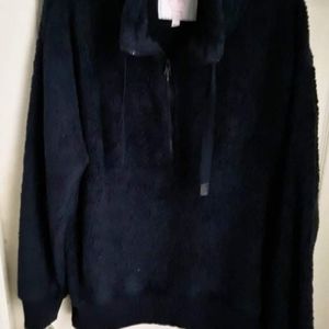 Nice cozy Sherpa sweater size XL from members mark